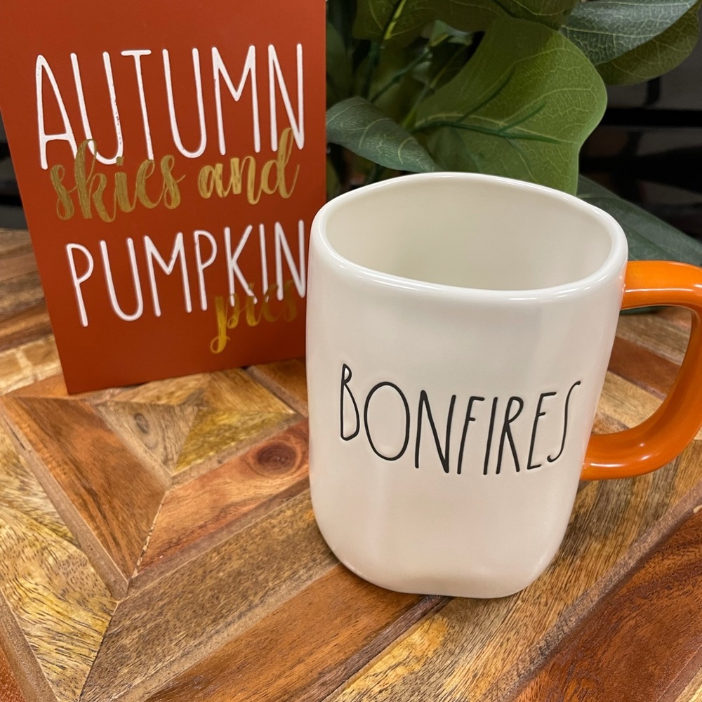 🔥 Rae Dunn “BONFIRES” mug